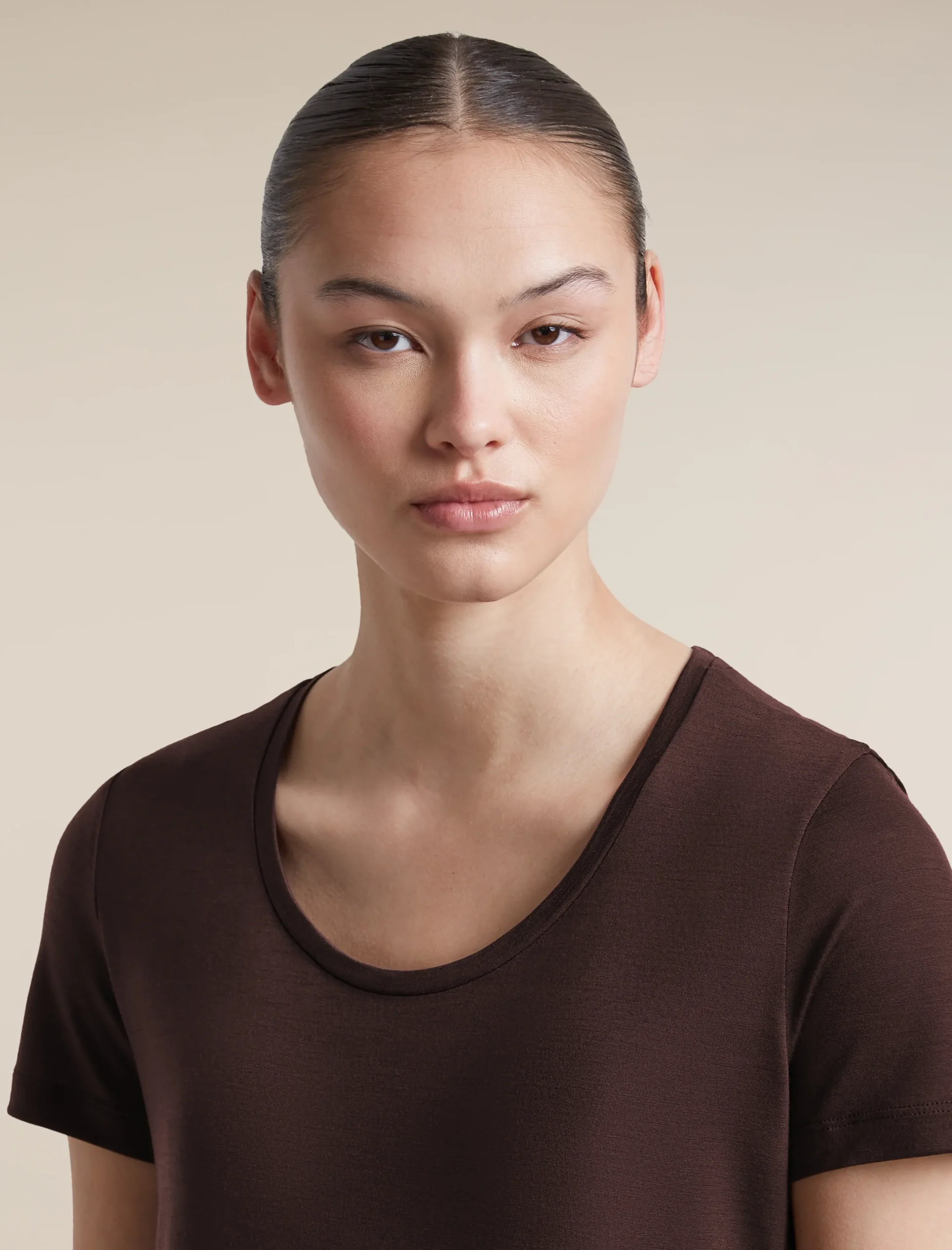 125 Sphere T-Shirt mit U-Ausschnitt